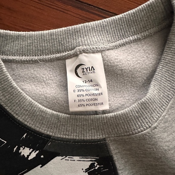 NWOT Zyia Boys Sweatshirt - Picture 3 of 4